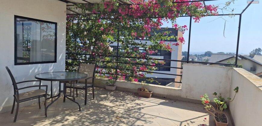 A louer un charmant appartement T4 en triplex situé à Ivandry