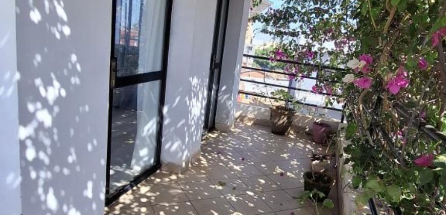 A louer un charmant appartement T4 en triplex situé à Ivandry