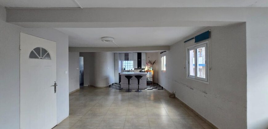 A louer un appartement T4 situé dans un quartier calme à Amboditsiry