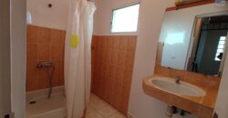 A louer une villa de type F4 située dans un quartier résidentiel calme à Ambatobe