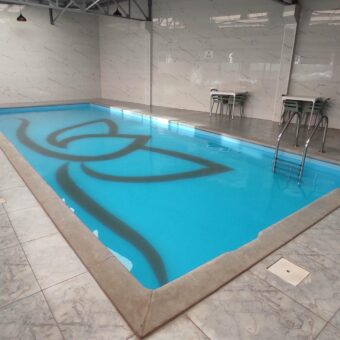 A vendre un bel appartement flambant neuf situé dans une résidence sécurisée avec piscine à Ambatobe