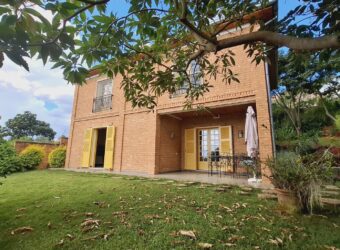A louer une villa F3 meublée et équipée située dans un cadre exceptionnel à Soamanandrariny
