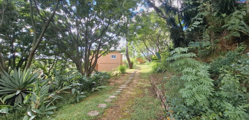 A louer une villa F3 meublée et équipée située dans un cadre exceptionnel à Soamanandrariny