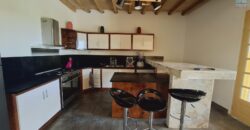 A louer une villa F3 meublée et équipée située dans un cadre exceptionnel à Soamanandrariny