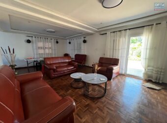 A louer une charmante villa T4 à étage située à Ambatomirahavavy