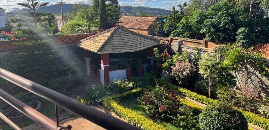 A louer une charmante villa T4 à étage située à Ambatomirahavavy