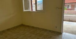 A louer une villa basse de type F3 située dans un quartier calme à Iavoloha