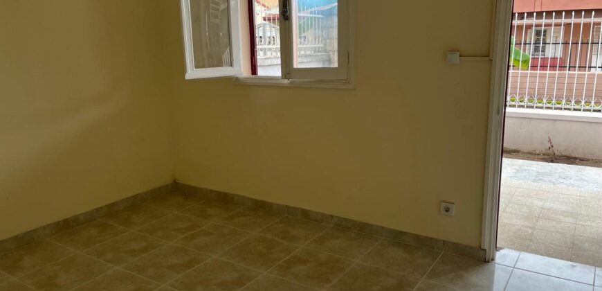 A louer une villa basse de type F3 située dans un quartier calme à Iavoloha