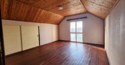 A louer une grande villa à étage de type F5 située Andranomena