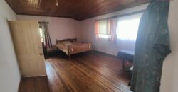 A louer une villa de type F5 située dans un quatier résidentiel calme à Talatamaty