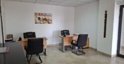 A louer un local commercial de 27 m2 situé en bord de route à Ivandry