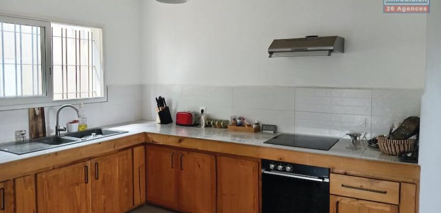 A vendre une charmante villa de plain-pied de type F5 située dans un quartier résidentiel calme et sécurisé à Imerinafovoany