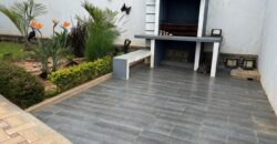 A louer un spacieux appartement T4 semi meublé situé à Ambolokandrina