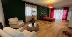 A louer un spacieux appartement T4 semi meublé situé à Ambolokandrina
