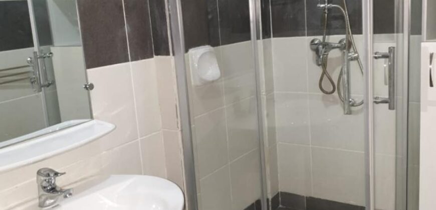 A louer deux appartements neufs de type F3 situés à Ampefiloha