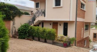 A louer deux appartements T2 meublés et équipés situés dans un quartier calme et résidentiel à Ivato