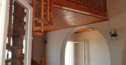 A vendre une villa T4 de plain pied sur un vaste terrain de 1155 m2 située à Alasora