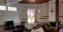 A louer une charmante villa T5 meublée située dans une résidence sécurisée 24/24 à Ivato