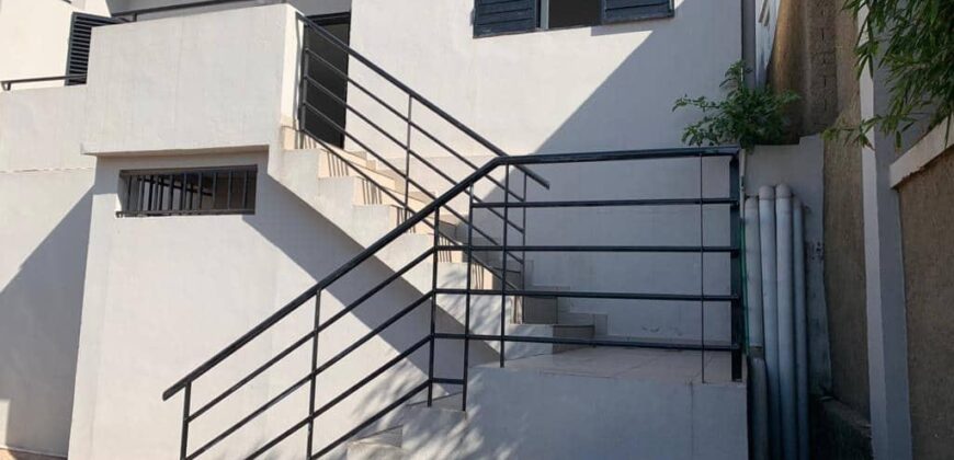 A louer une villa T3 moderne située dans un quartier paisible à Ankaraobato Tanjombato