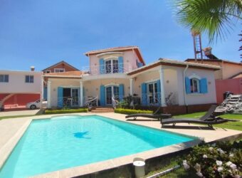 A vendre villa T4 avec piscine située dans un quartier calme Ilaivola