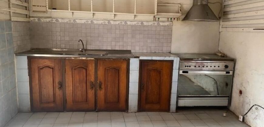 A louer une villa T7 idéale pour un usage bureau située dans un quartier calme à Ambaranjana