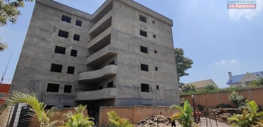 A vendre appartements T4 de 111 m2 situés à deux pas du lycée Français et de toutes commodités à Ambatobe