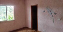A vendre une villa T4 de plain pied située dans un quartier paisible à Ambohimalaza