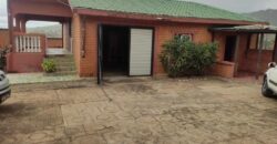 A vendre une villa T4 de plain pied située dans un quartier paisible à Ambohimalaza