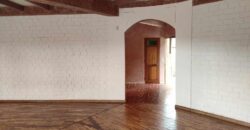 A vendre une villa T4 de plain pied située dans un quartier paisible à Ambohimalaza