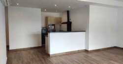 A vendre un appartement de 90 m2 situé dans un quartier calme de la Haute Ville