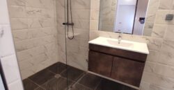 A vendre un appartement de 90 m2 situé dans un quartier calme de la Haute Ville