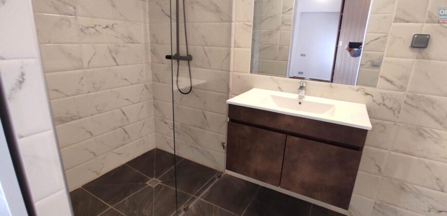 A vendre un appartement de 90 m2 situé dans un quartier calme de la Haute Ville