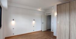 A vendre un appartement de 90 m2 situé dans un quartier calme de la Haute Ville