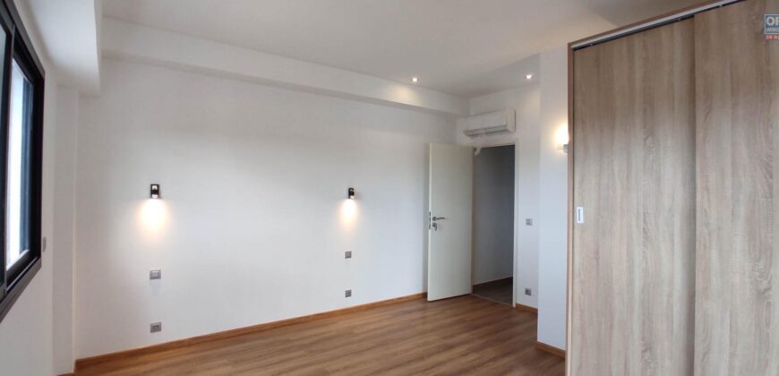 A vendre un appartement de 90 m2 situé dans un quartier calme de la Haute Ville