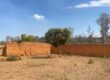 A vendre un terrain plat de 500 m2 prêt à bâtir situé à Manazary Ilafy