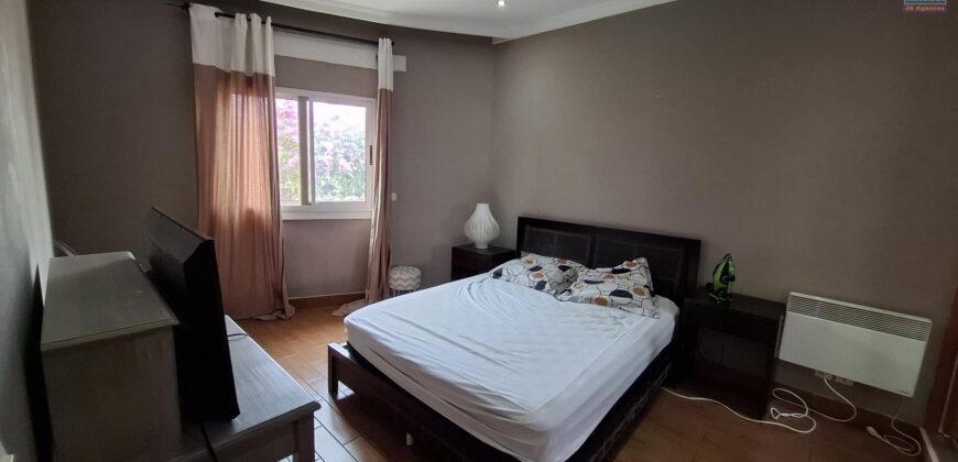 A louer un agréable appartement T4 en duplex situé à 5 minutes d’Ivandry au sein d’une résidence sécurisée