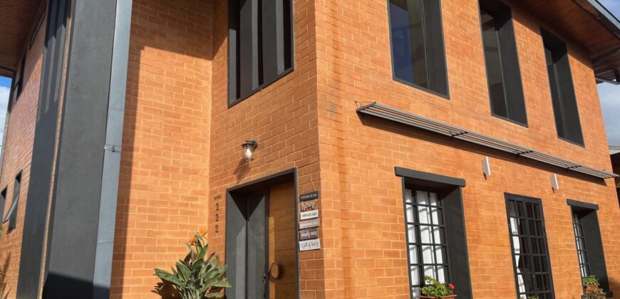 A louer une belle villa F4 meublée située dans un quartier calme à Ilafy