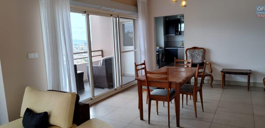 A louer un bel appartement T3 meublé et équipé situé à Soavimbahoaka
