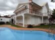 En vente une grande villa de type F7 avec piscine située dans un quartier résidentiel à Androhibe