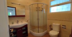 En vente une grande villa de type F7 avec piscine située dans un quartier résidentiel à Androhibe