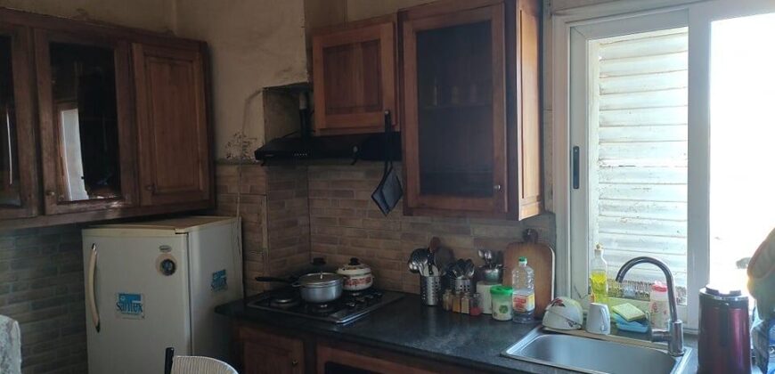 A vendre un spacieux appartement de type F4 situé dans un quartier calme à Ambohipoa