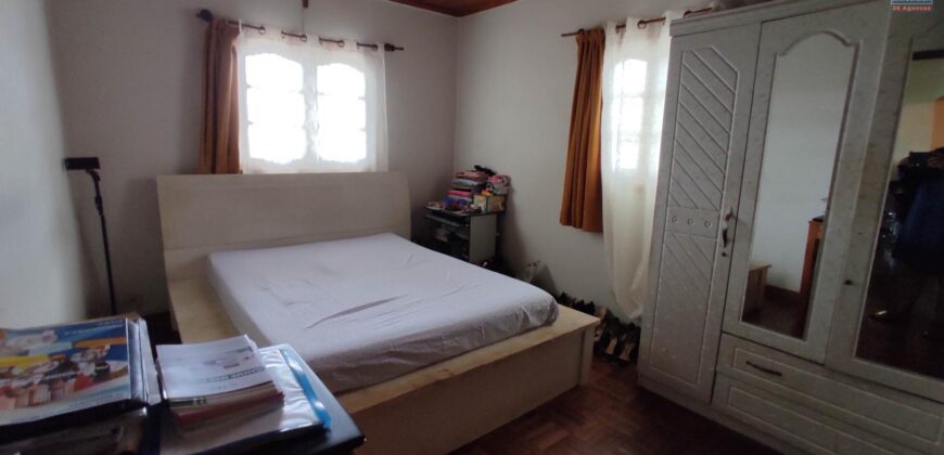 A vendre une villa de type F4 située dans un environnement paisible à Ankaraobato Andoharanofotsy