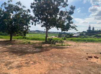 A vendre un magnifique terrain de 1000 m2 situé à Ambohibao Antehiroka