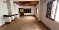 A louer une villa T4 située dans un quartier calme à Amboditsiry
