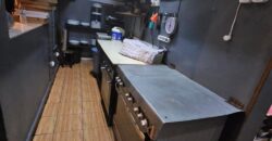 A vendre fonds de commerce restaurant avec terrasse et appartement situé à Antsahavola