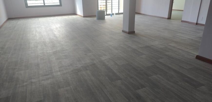 A louer deux grands appartements T3 neufs situés en plein centre ville de Tsaralalana