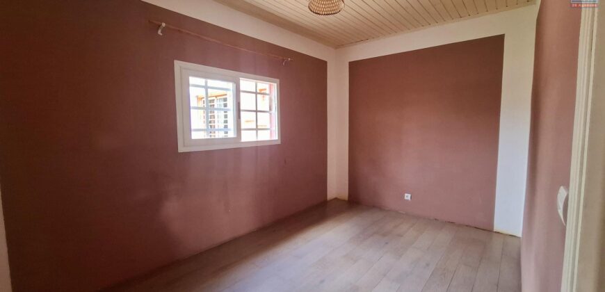 A louer une villa basse de type F4 située dans un quartier calme et résidentiel à Alasora