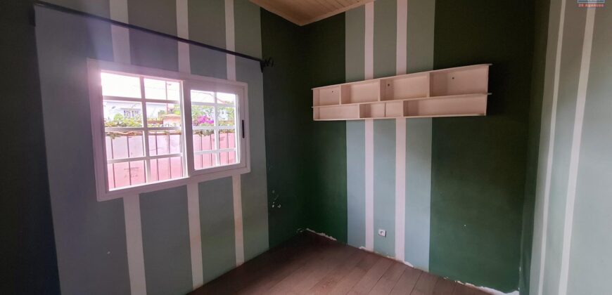 A louer une villa basse de type F4 située dans un quartier calme et résidentiel à Alasora