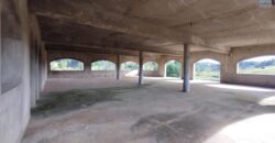 À vendre complexe hôtelier spacieux à finaliser sur un terrain de 4050 m2 situé à Faravohitra Avaratra