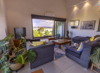 A vendre un magnifique appartement T4 en duplex meublé de 300 m2 situé à Ivandry
